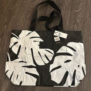 Aloha Monstera Day Tripper Tote